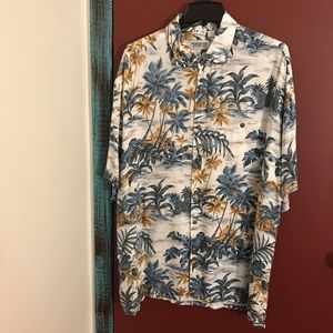 Windham Pointe Tropical Print men’s shirt